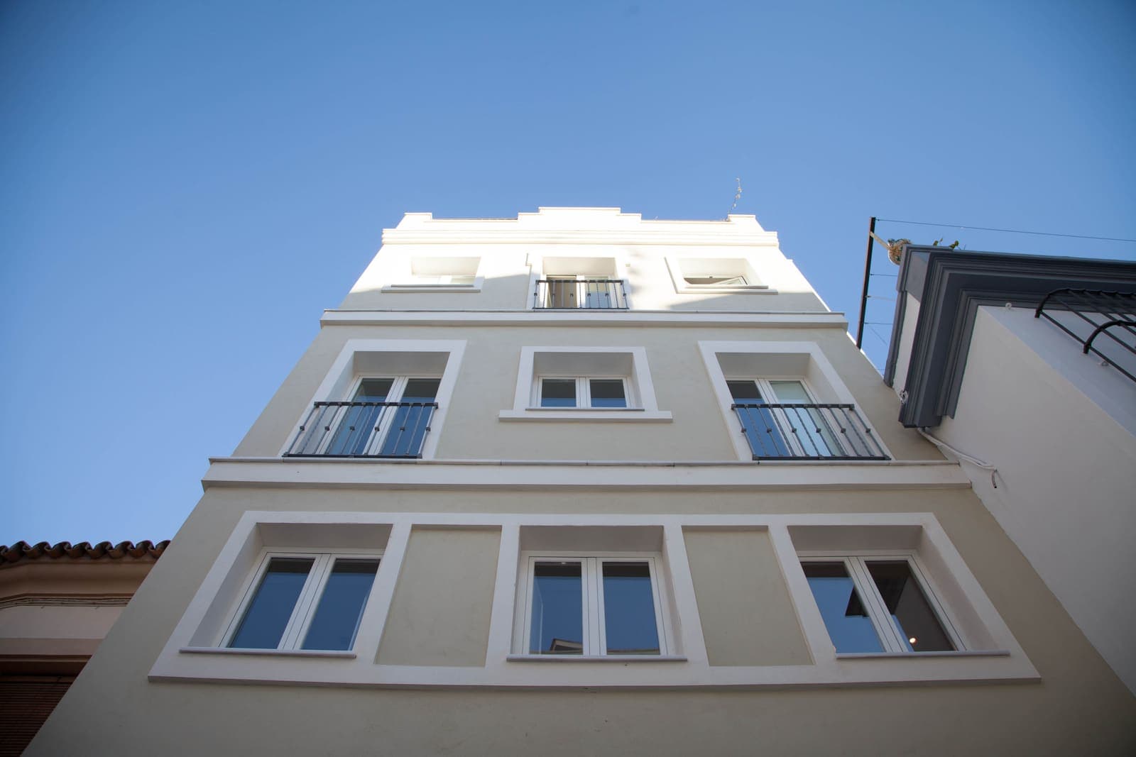 Fachada de un edificio de apartamentos